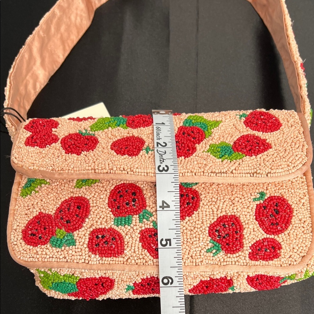Sincerely Jules | Strawberry 🍓 Beaded Bag - Picture 12 of 13
